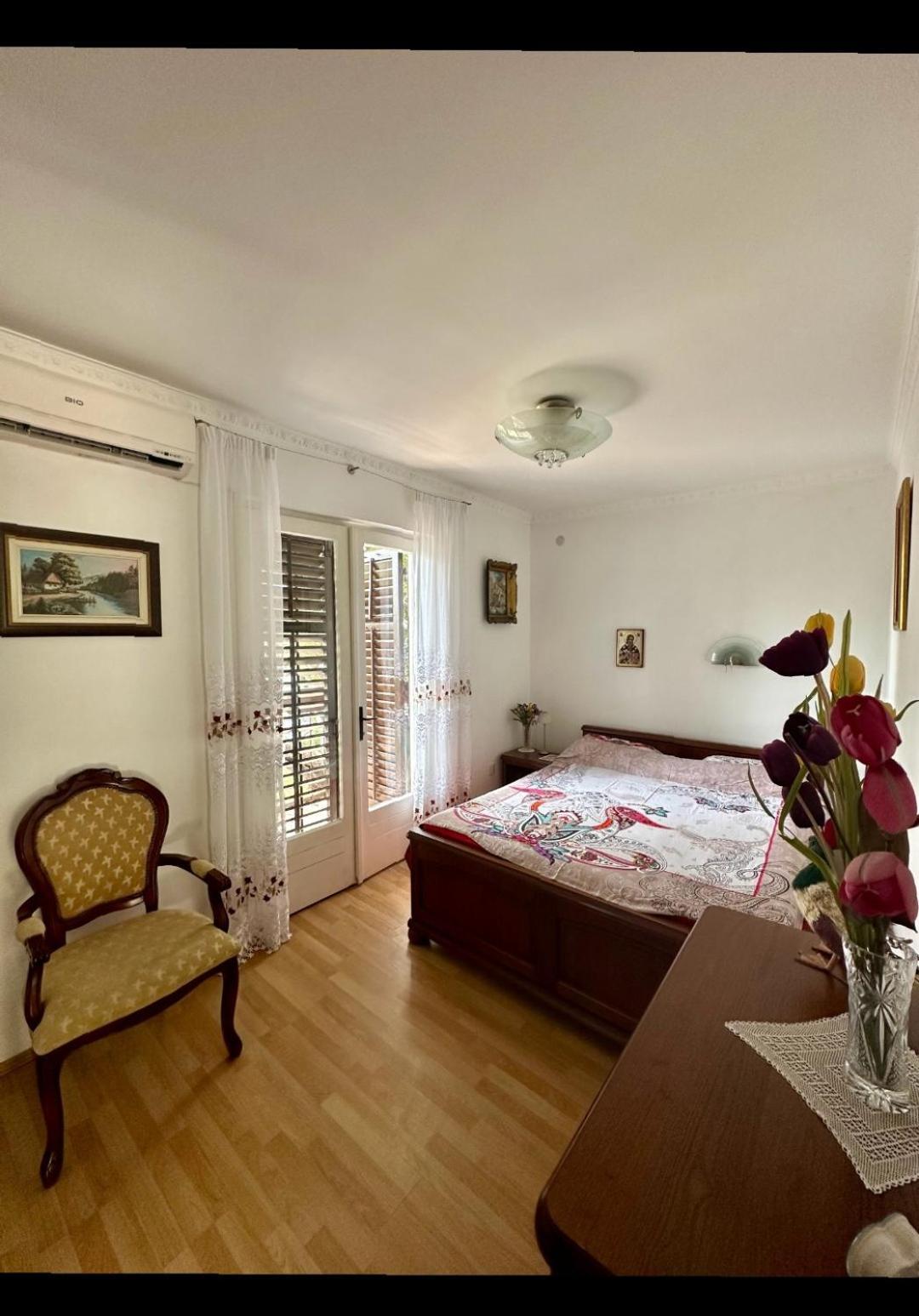 Apartment Botanicheskiy Sad Sutomore Ngoại thất bức ảnh